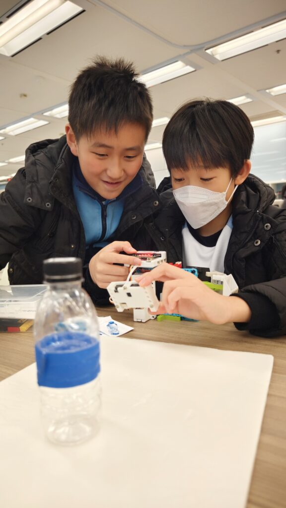 五年級學生到香港科學園商湯科技全球總部參加AI體驗營