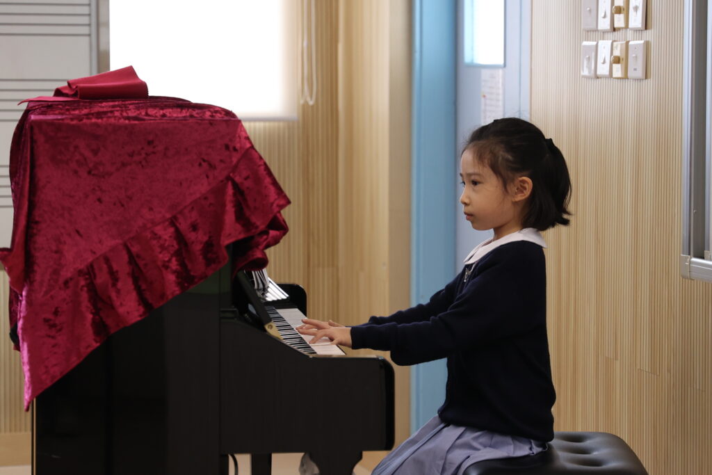 午間音樂會，讓校園更有愛!